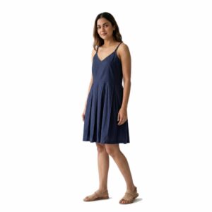 Summer V-Neck Linen Dress with Front-Pleat Detailing