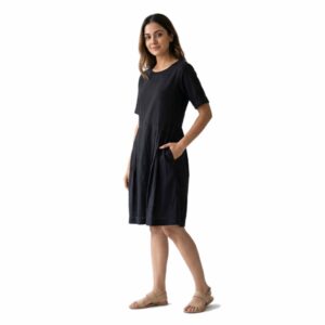 Classic Round-Neck Pleated Linen Shift Dress